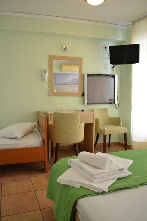 Fontana Rooms Митилини Номер фото